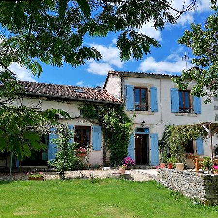 Le Verger Du Paradis Beaulieu-sur-Sonnette Exterior foto