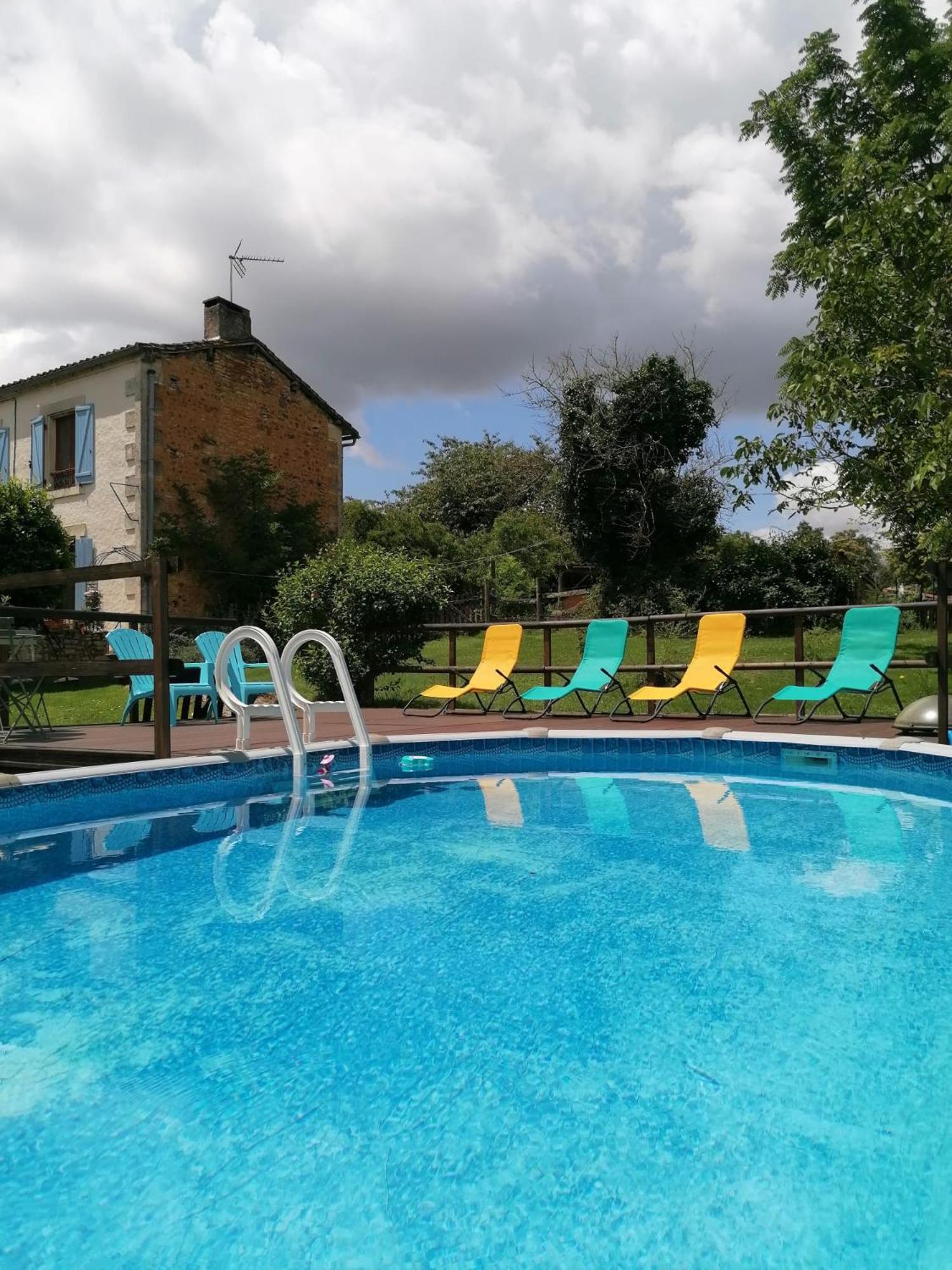 Le Verger Du Paradis Beaulieu-sur-Sonnette Exterior foto